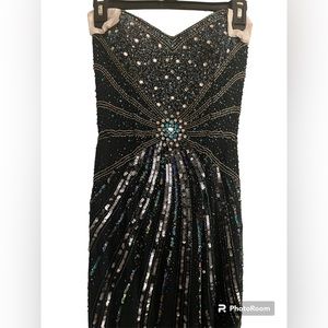 Allyce Designs, size 4